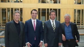 Gespraech_alb_Minister