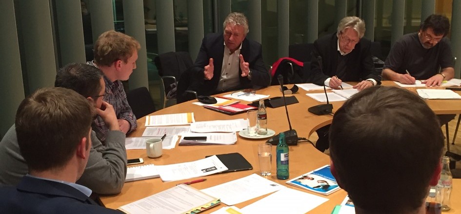 In der Diskussion mit Vertretern der DGB-Jugend